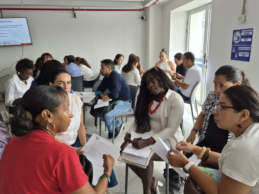 Foto 8 de Taller con tutores del Programa Todos a Aprender · Aprendizajes, visión 2036 y cambios necesarios
