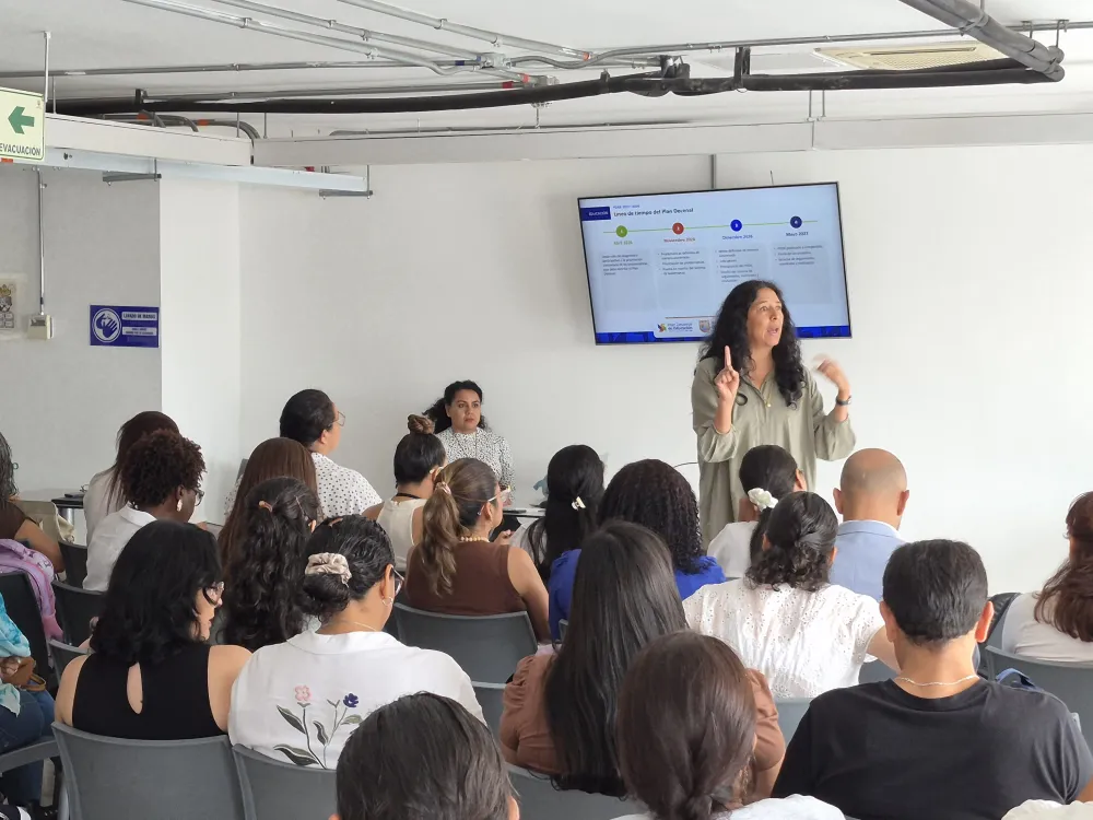 Foto 2 de Taller con tutores del Programa Todos a Aprender · Aprendizajes, visión 2036 y cambios necesarios