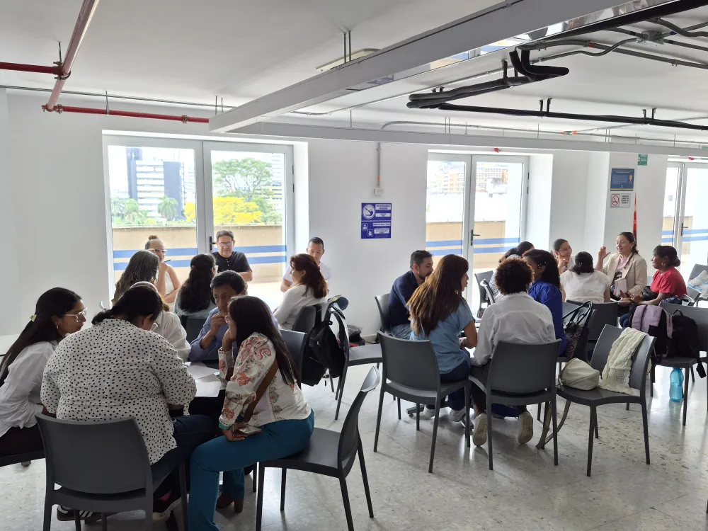 Foto 14 de Taller con tutores del Programa Todos a Aprender · Aprendizajes, visión 2036 y cambios necesarios