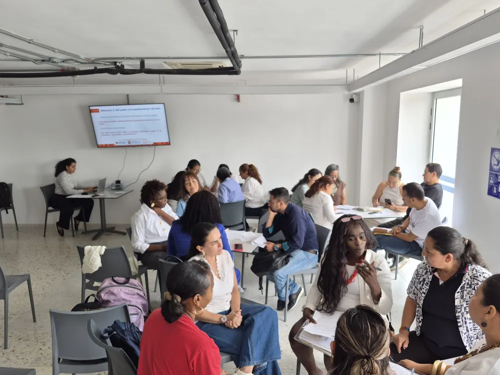Foto 13 de Taller con tutores del Programa Todos a Aprender · Aprendizajes, visión 2036 y cambios necesarios